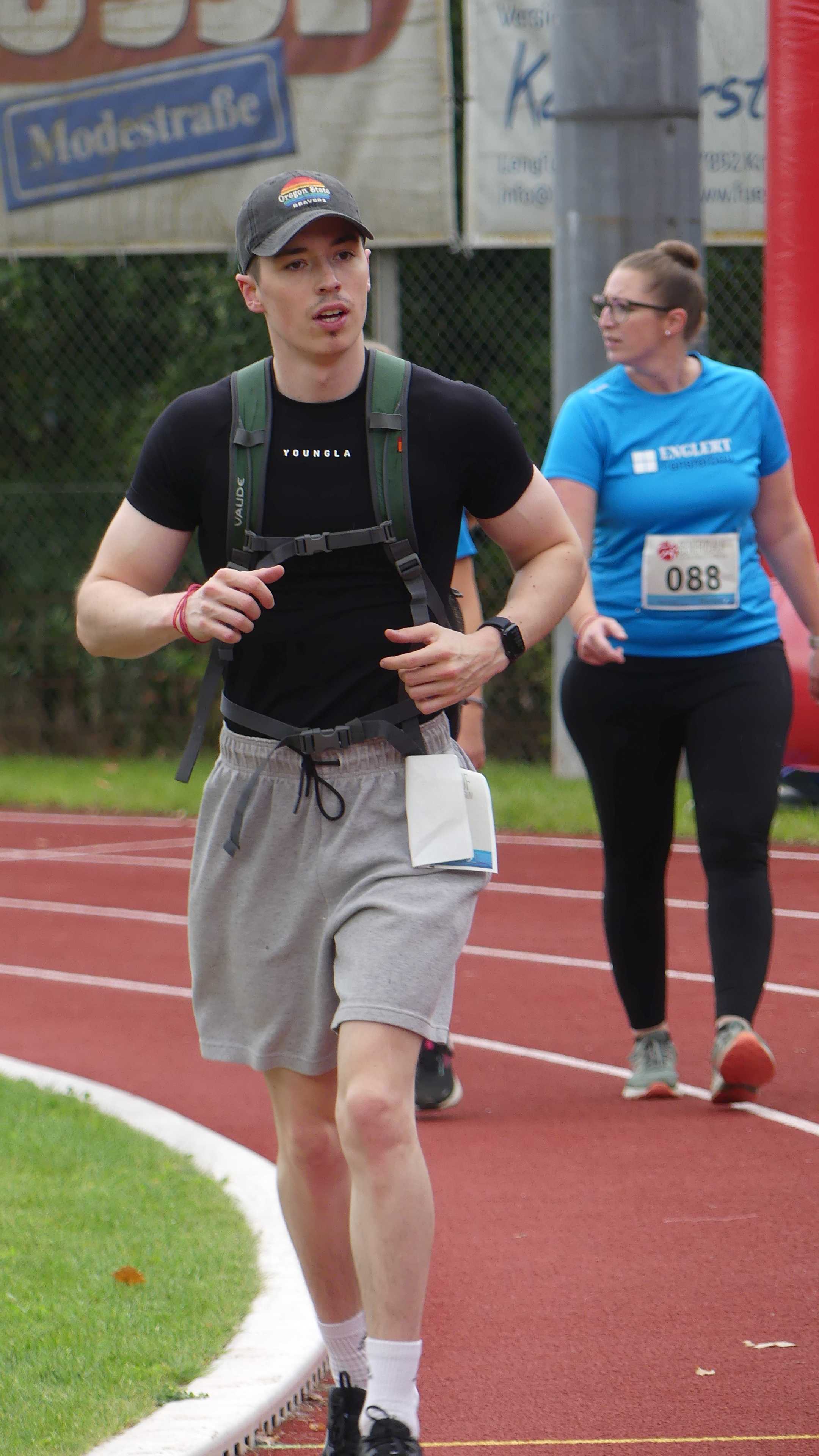 Bild vom 15. Benefizlauf im Jahr 2025. Dies ist das 148. Bild.